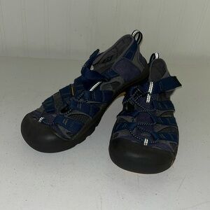 KEEN Newport H2 Closed Toe Water Sandals Navy